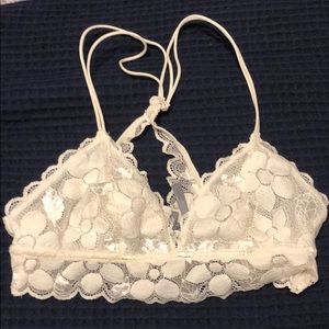 Arie bralette size M